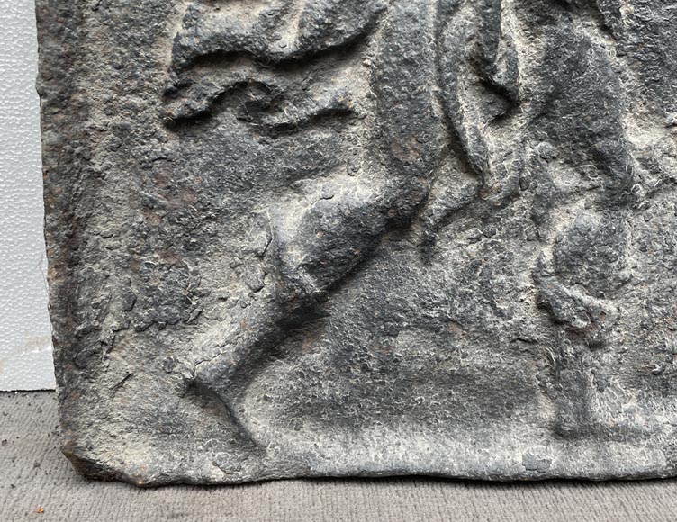 18th century fireback with a scene of conciliation 18th century fireback with a scene of conciliation-5