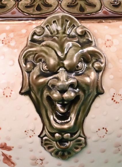 The Royal Macaw vase painted by Albert-Léon LEBARQUE and its original harness The Royal Macaw vase painted by Albert-Léon LEBARQUE and its original harness-4