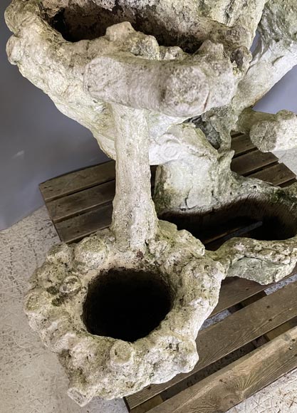 Concrete planter with plant forms Concrete planter with plant forms-3