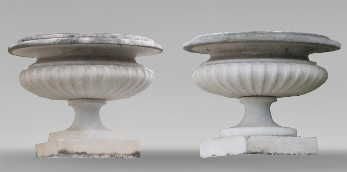 Pair of classic style marble basins Pair of classic style marble basins-0