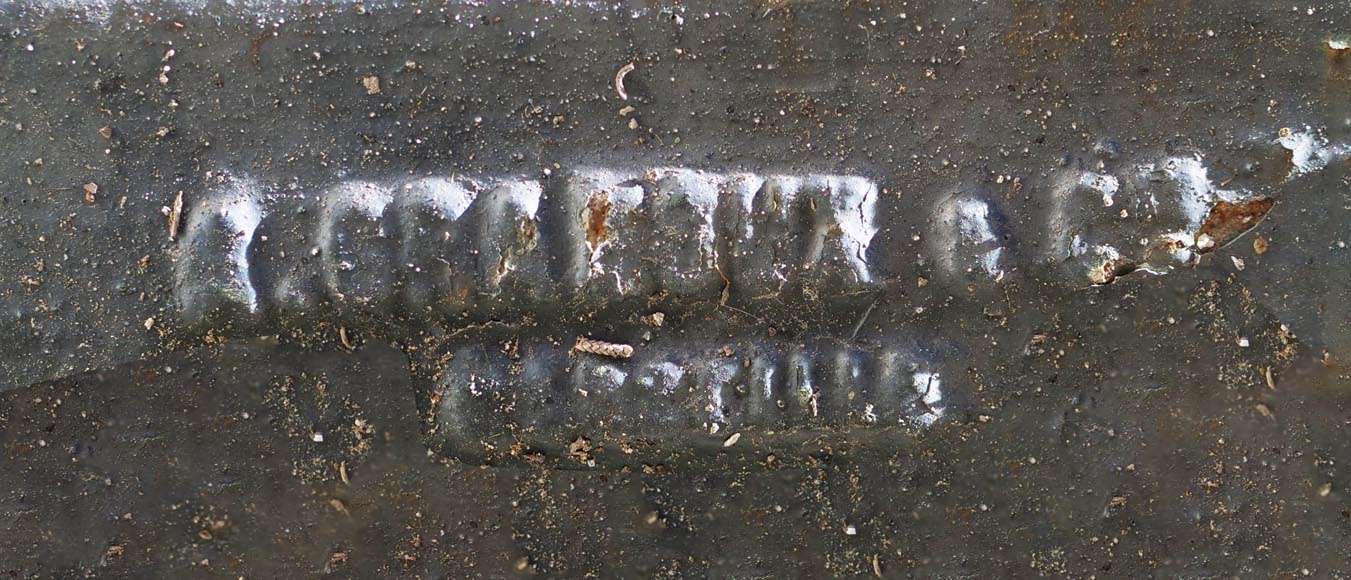 Greek style vase and its egyptian base, cast iron Greek style vase and its egyptian base, cast iron-13