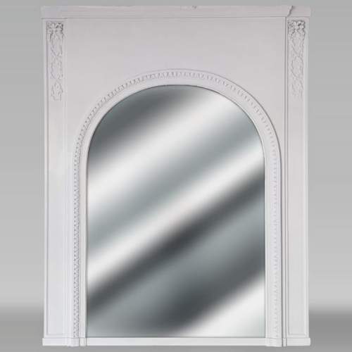 Rounded trumeau with Louis XVI style oval frieze