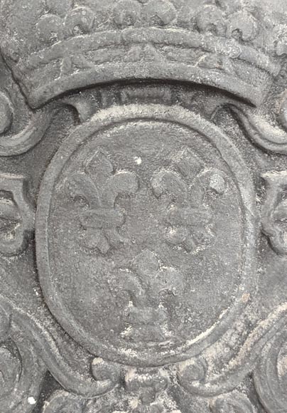 Small fireback with arms of France Small fireback with arms of France-1