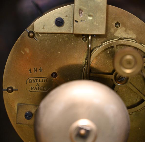 Rococo-style dromedary clock-12