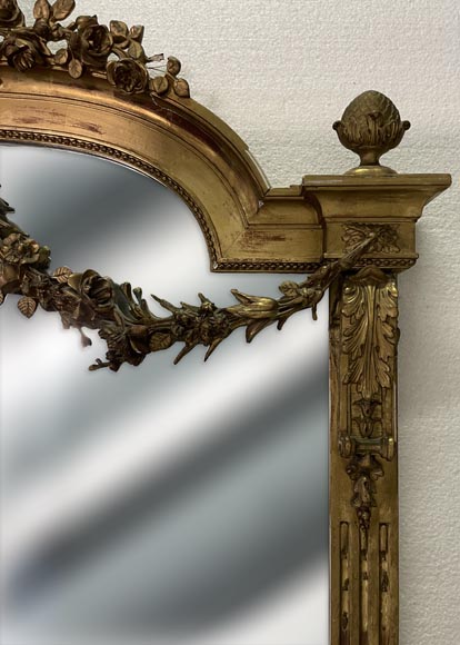 Napoleon III style gilded trumeau with pilasters and flower garlands Napoleon III style gilded trumeau with pilasters and flower garlands-5