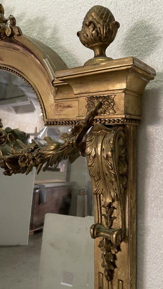Napoleon III style gilded trumeau with pilasters and flower garlands Napoleon III style gilded trumeau with pilasters and flower garlands-6