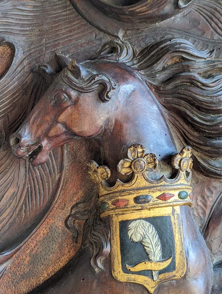 Mantel with Vansittart and Crosbie coat of arms Mantel with Vansittart and Crosbie coat of arms-7