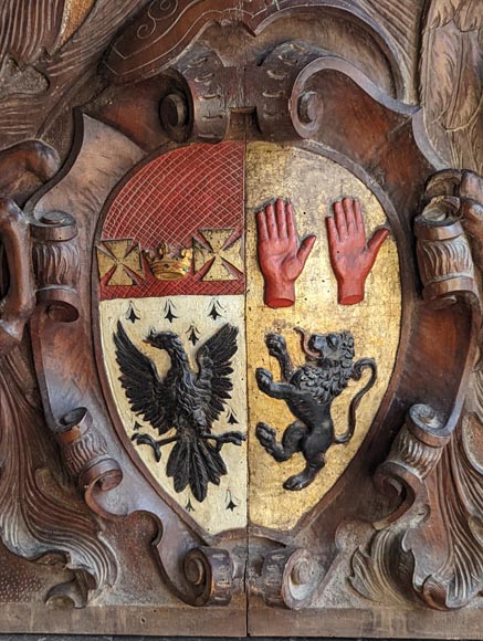 Mantel with Vansittart and Crosbie coat of arms Mantel with Vansittart and Crosbie coat of arms-8