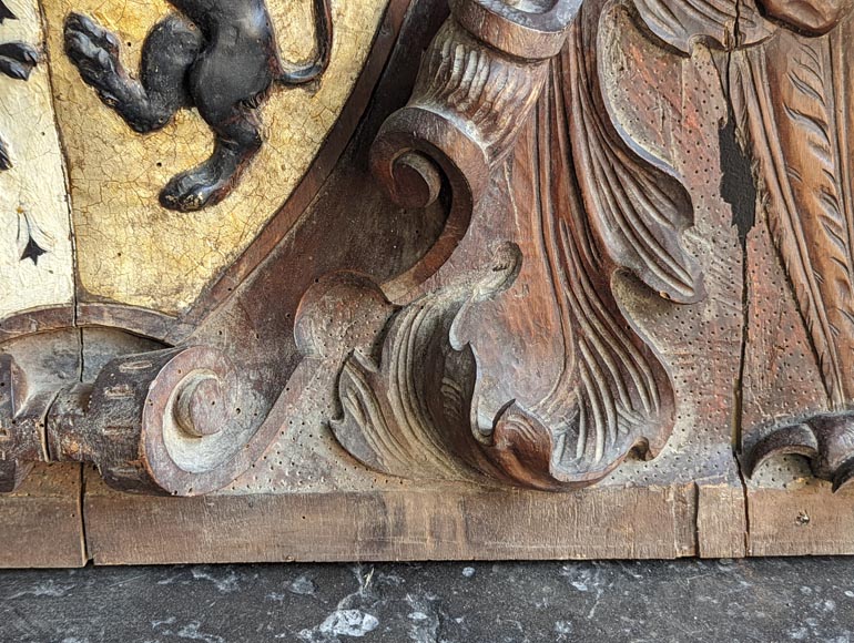 Mantel with Vansittart and Crosbie coat of arms Mantel with Vansittart and Crosbie coat of arms-10