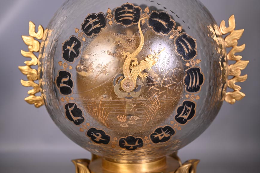 L’Escalier de CRISTAL – Japonist Glass Clock in the Shape of a Sphere Emerging from a Lotus Flower L’Escalier de CRISTAL – Japonist Glass Clock in the Shape of a Sphere Emerging from a Lotus Flower-6