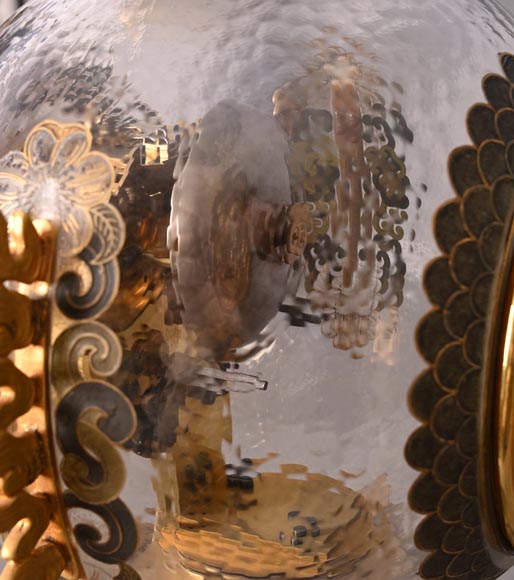 L’Escalier de CRISTAL – Japonist Glass Clock in the Shape of a Sphere Emerging from a Lotus Flower L’Escalier de CRISTAL – Japonist Glass Clock in the Shape of a Sphere Emerging from a Lotus Flower-12