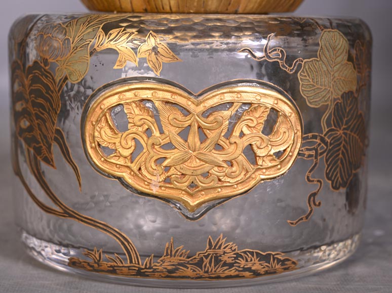 L’Escalier de CRISTAL – Japonist Glass Clock in the Shape of a Sphere Emerging from a Lotus Flower L’Escalier de CRISTAL – Japonist Glass Clock in the Shape of a Sphere Emerging from a Lotus Flower-13