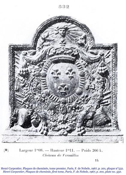 Fireback with the coat of arms of France, with a head of Apollo and the skin of a lion Fireback with the coat of arms of France, with a head of Apollo and the skin of a lion-1