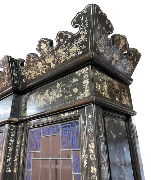 Edmond Chauffrey, Indo-Chinese cabinet with mother-of-pearl marquetry and relief enamelled stained glass-3