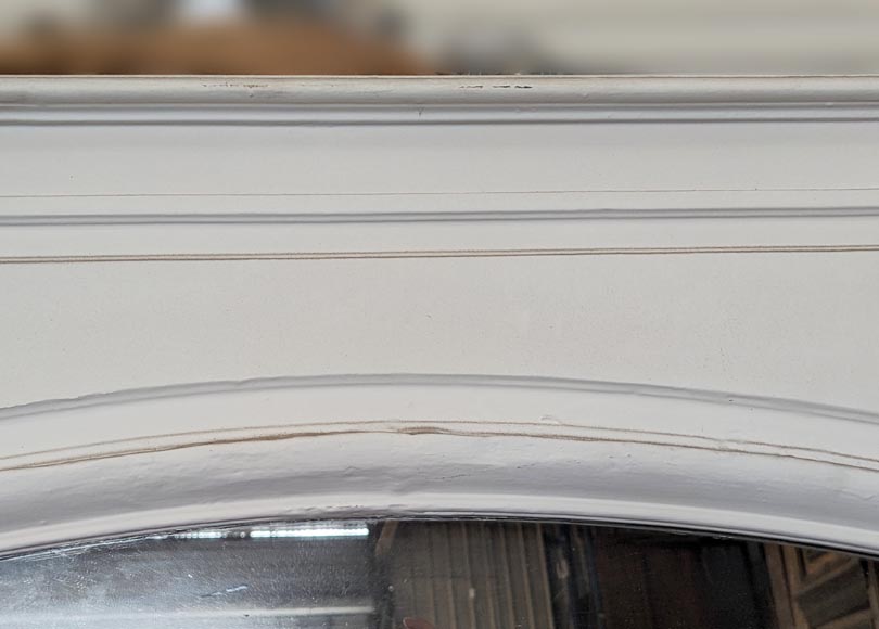 Regency-style moulded trumeau with rounded frame and acanthus leaves in the corners Regency-style moulded trumeau with rounded frame and acanthus leaves in the corners-1