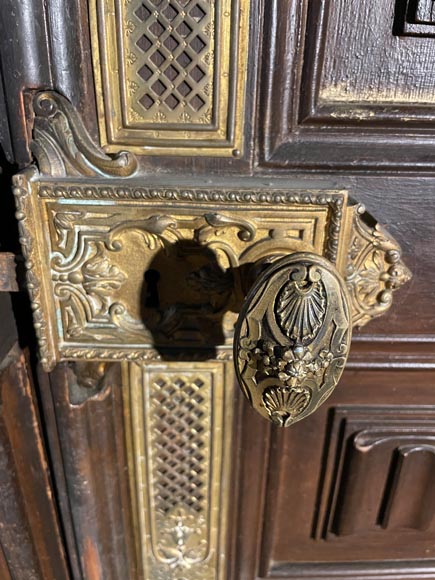 Oak double door with napkin fold decoration Oak double door with napkin fold decoration-6