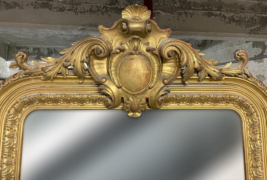 Large gilded trumeau with central medallion in the Napoleon III style Large gilded trumeau with central medallion in the Napoleon III style-1