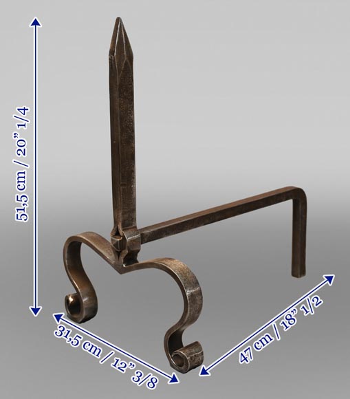 Pair of andirons with scrolled feet Pair of andirons with scrolled feet-7