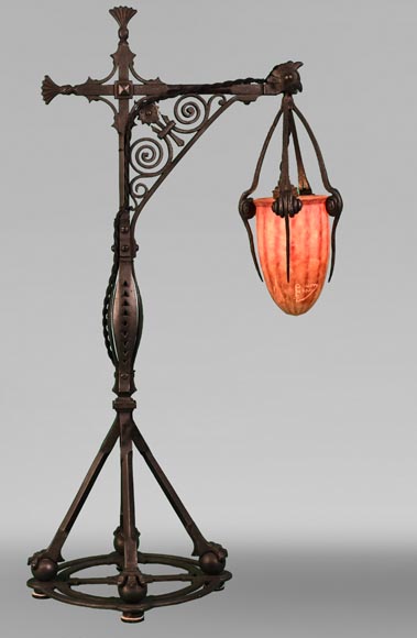 DAUM, Émile ROBERT (attributed to), Lamp in delicately openwork wrought iron and glass, circa 1900 DAUM, Émile ROBERT (attributed to), Lamp in delicately openwork wrought iron and glass, circa 1900-0