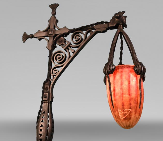 DAUM, Émile ROBERT (attributed to), Lamp in delicately openwork wrought iron and glass, circa 1900 DAUM, Émile ROBERT (attributed to), Lamp in delicately openwork wrought iron and glass, circa 1900-2