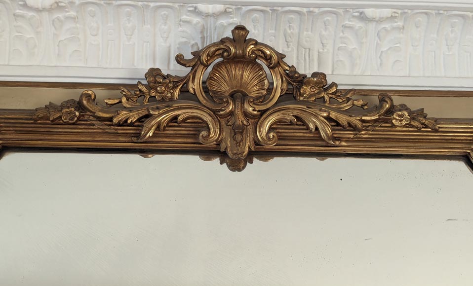 Napoleon III-style gilded trumeau with openwork shells Napoleon III-style gilded trumeau with openwork shells-1