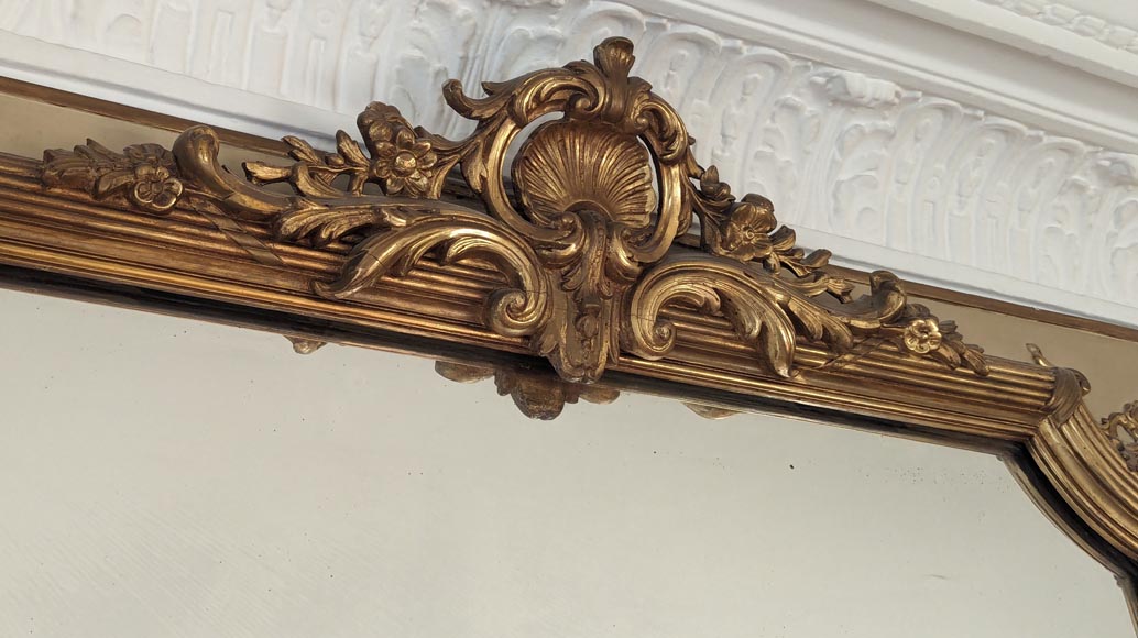 Napoleon III-style gilded trumeau with openwork shells Napoleon III-style gilded trumeau with openwork shells-2