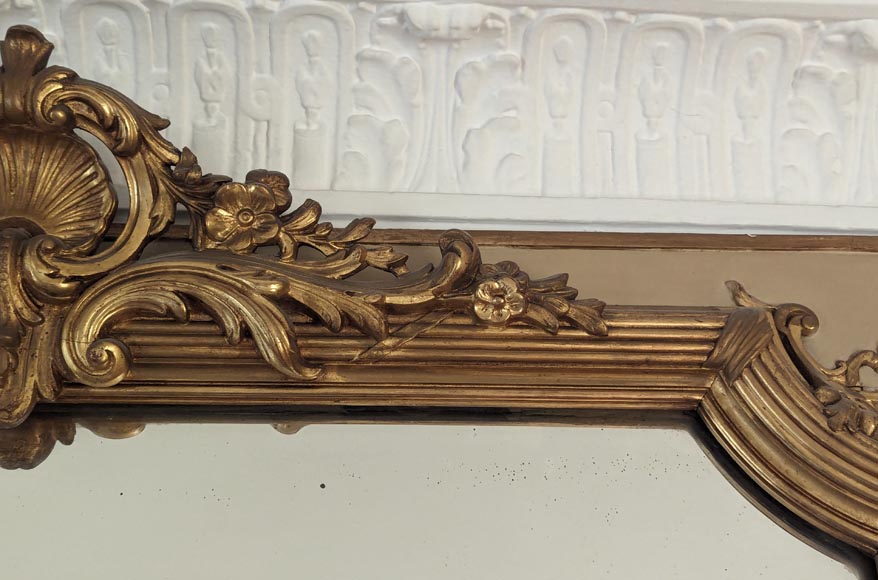 Napoleon III-style gilded trumeau with openwork shells Napoleon III-style gilded trumeau with openwork shells-3