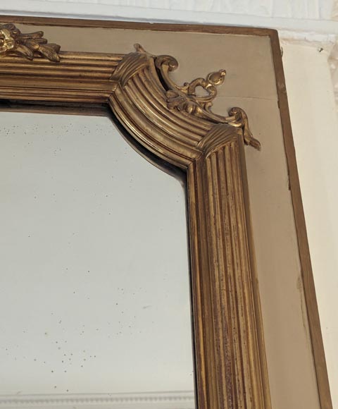 Napoleon III-style gilded trumeau with openwork shells Napoleon III-style gilded trumeau with openwork shells-4