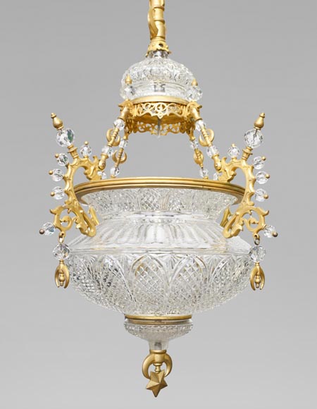 BACCARAT (Attributed to) - Oriental crystal and gilt bronze chandelier inspired by a mosque lamp BACCARAT (Attributed to) - Oriental crystal and gilt bronze chandelier inspired by a mosque lamp-0