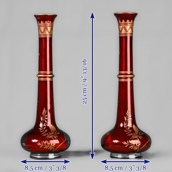 BACCARAT - Pair of Persian ruby bottle-shaped vases, circa 1880 BACCARAT - Pair of Persian ruby bottle-shaped vases, circa 1880-7