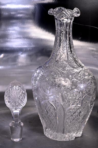 Pair of Engraved Crystal Wine Decanters, Cristallerie de Saint-Louis-12