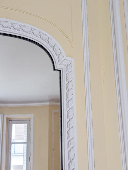 Louis XVI style trumeau adorned with a medallion topped with a ribbon Louis XVI style trumeau adorned with a medallion topped with a ribbon-3