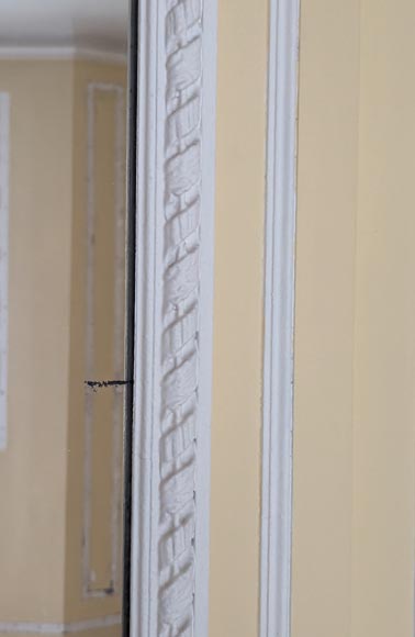 Louis XVI style trumeau adorned with a medallion topped with a ribbon Louis XVI style trumeau adorned with a medallion topped with a ribbon-4