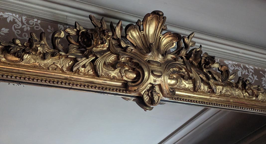 Large Regence style gilded trumeau surmounted by a palm leaf Large Regence style gilded trumeau surmounted by a palm leaf-2