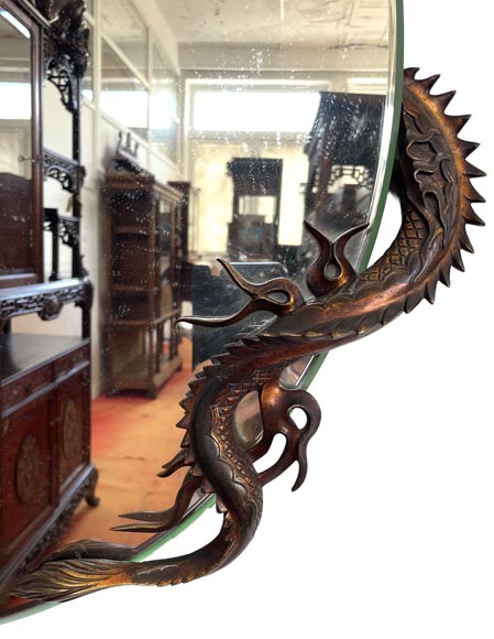 Gabriel Viardot (attributed to), Japanese-style mirror in the shape of a crescent moon adorned with bronze dragons Gabriel Viardot (attributed to), Japanese-style mirror in the shape of a crescent moon adorned with bronze dragons-4