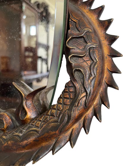 Gabriel Viardot (attributed to), Japanese-style mirror in the shape of a crescent moon adorned with bronze dragons Gabriel Viardot (attributed to), Japanese-style mirror in the shape of a crescent moon adorned with bronze dragons-5