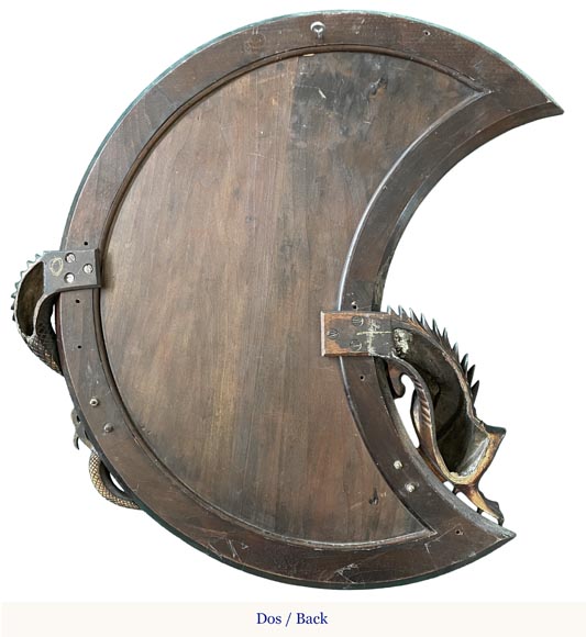 Gabriel Viardot (attributed to), Japanese-style mirror in the shape of a crescent moon adorned with bronze dragons Gabriel Viardot (attributed to), Japanese-style mirror in the shape of a crescent moon adorned with bronze dragons-6