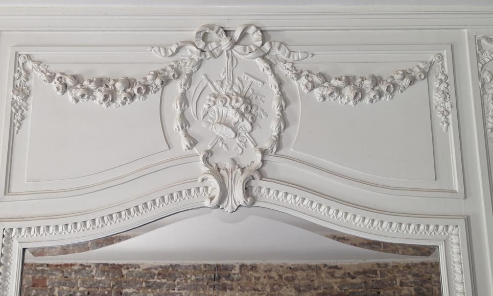 Louis XVI style trumeau with flower garland and medallion Louis XVI style trumeau with flower garland and medallion-1