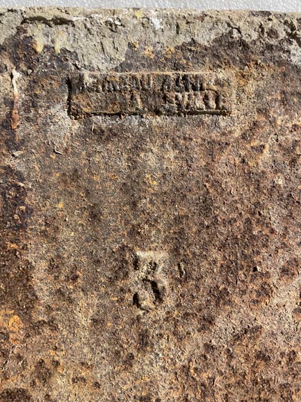 Fireback with peasant scene décor Fireback with peasant scene décor-7