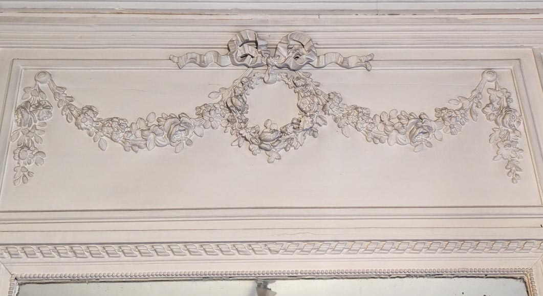 Louis XVI style trumeau decorated with a garland of flowers Louis XVI style trumeau decorated with a garland of flowers-1