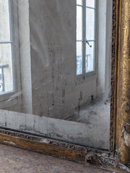 Louis XV-style gilded trumeau with engraved decoration Louis XV-style gilded trumeau with engraved decoration-6