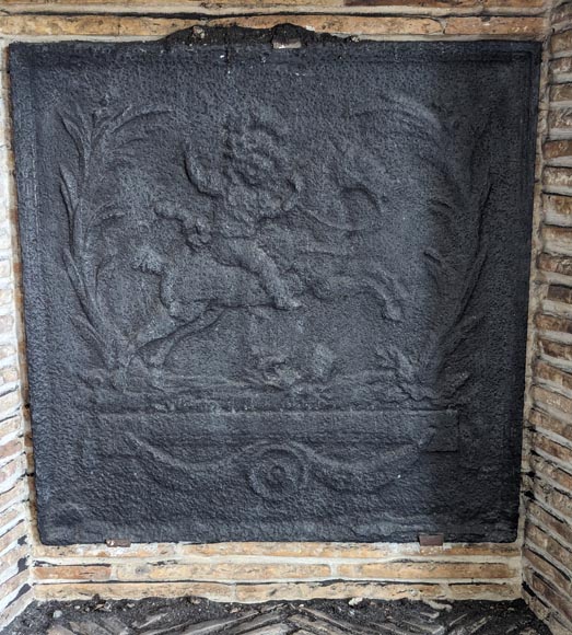 Small Louis XV style fireback with horseman Small Louis XV style fireback with horseman-1