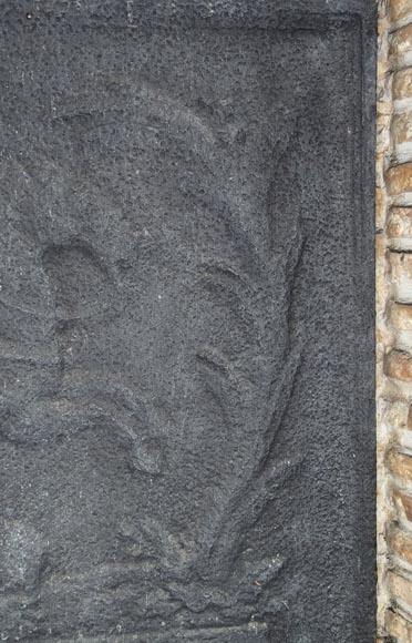 Small Louis XV style fireback with horseman Small Louis XV style fireback with horseman-3