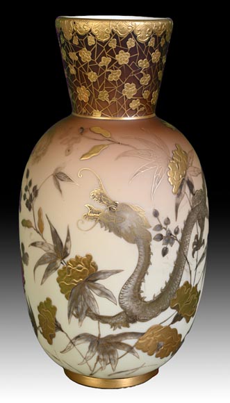 Jules Barbe for Thomas Webb (attributed to), Japanese-style Vase with Dragons, late 19th Century Jules Barbe for Thomas Webb (attributed to), Japanese-style Vase with Dragons, late 19th Century -2