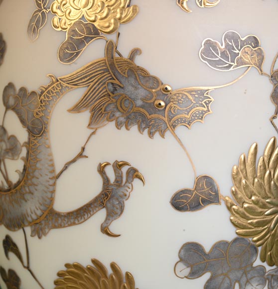 Jules Barbe for Thomas Webb (attributed to), Japanese-style Vase with Dragons, late 19th Century Jules Barbe for Thomas Webb (attributed to), Japanese-style Vase with Dragons, late 19th Century -6