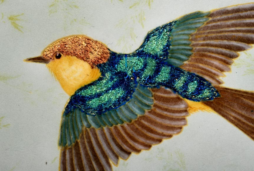 Théodore DECK, Dish decorated with iridescent bird and insects, circa 1880-1900 Théodore DECK, Dish decorated with iridescent bird and insects, circa 1880-1900-3