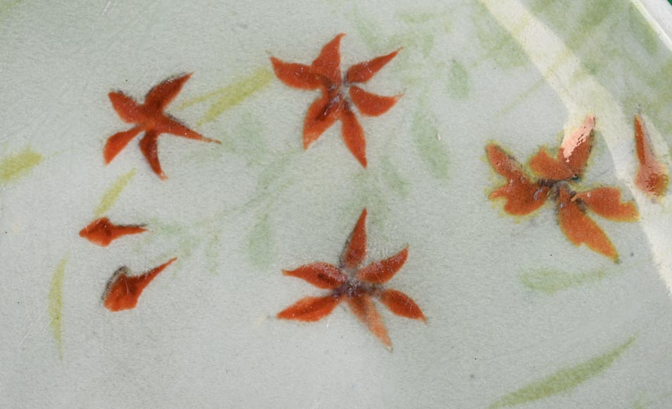 Théodore DECK, Dish decorated with iridescent bird and insects, circa 1880-1900 Théodore DECK, Dish decorated with iridescent bird and insects, circa 1880-1900-7