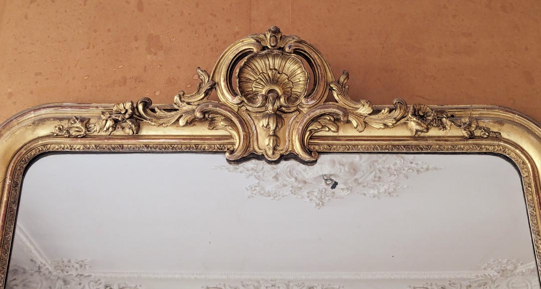 Napoleon III-style gilded trumeau with openwork shells Napoleon III-style gilded trumeau with openwork shells-1