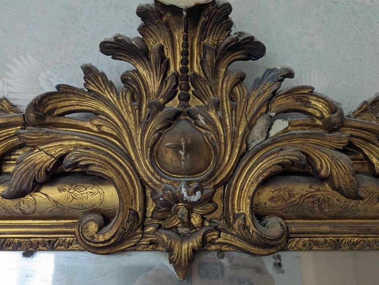 Napoleon III style gilded trumeau with richly decorated palmette motif Napoleon III style gilded trumeau with richly decorated palmette motif-1