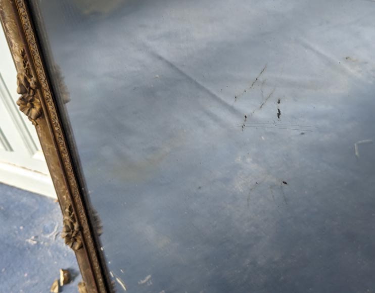 Napoleon III style gilded trumeau with richly decorated palmette motif Napoleon III style gilded trumeau with richly decorated palmette motif-8